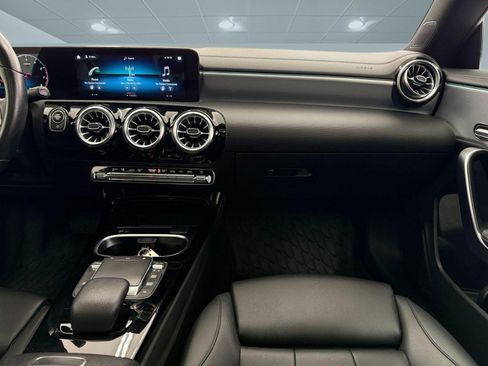 Used 2022 Mercedes-Benz CLA 250 image 26