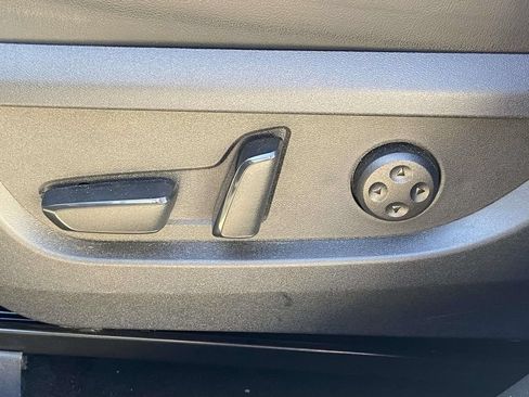 Used 2023 INFINITI QX55 Sensory w/ Lighting Package AWD/4WD image 9