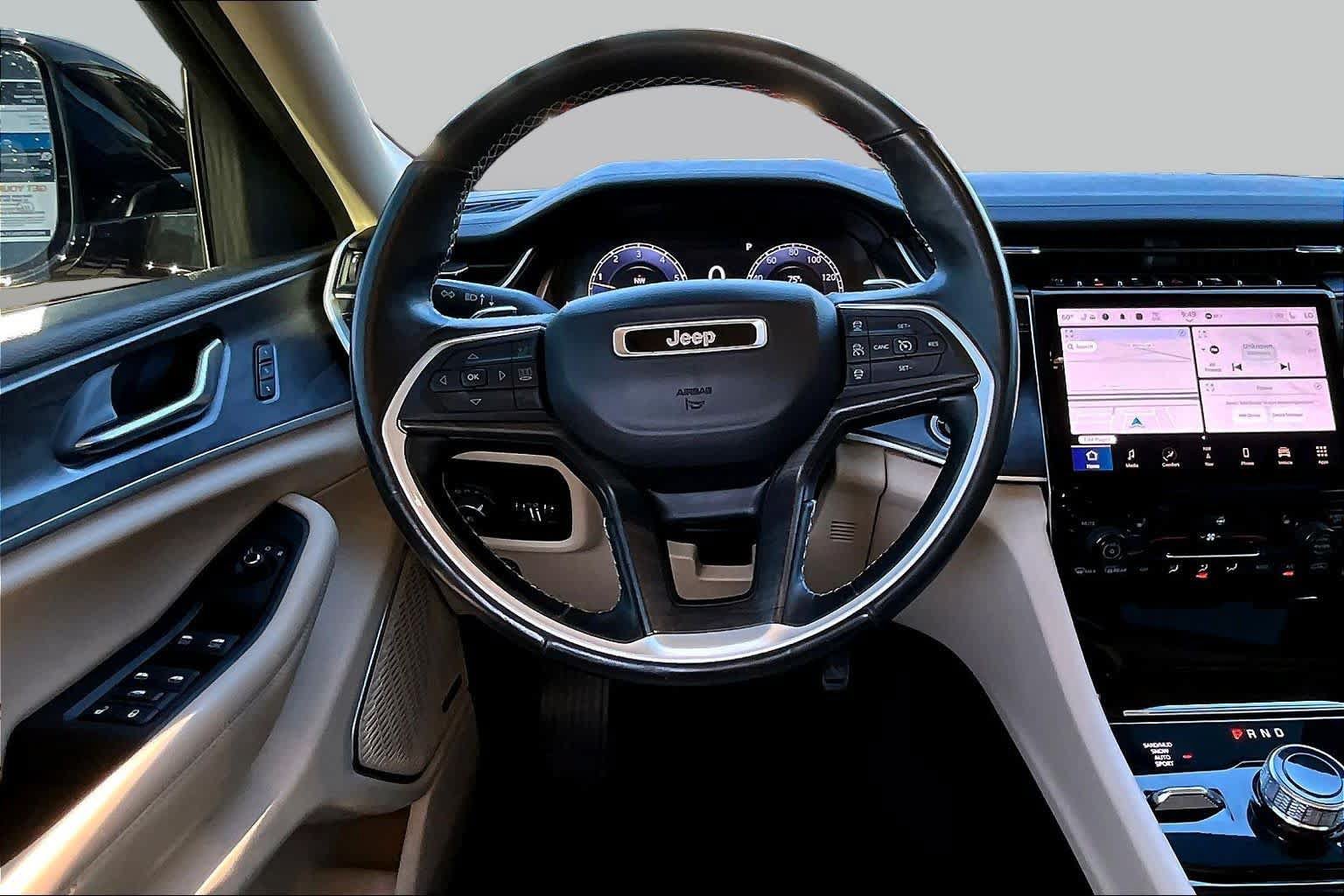 Used 2021 Jeep Grand Cherokee L Limited w/ MOPAR Finishing Package AWD/4WD image 4