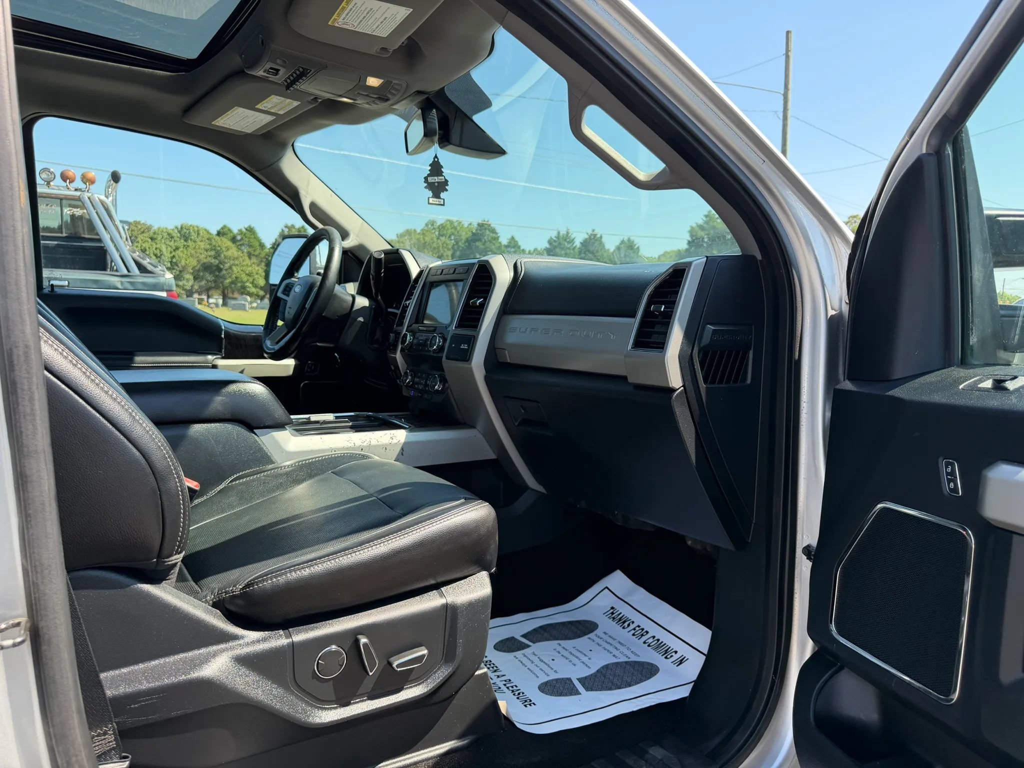 Used 2019 Ford F250 Lariat w/ Lariat Ultimate Package AWD/4WD image 25