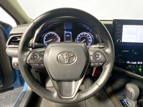 Used 2023 Toyota Camry SE image 17