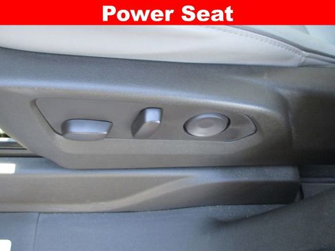 Used 2025 GMC Yukon XL Elevation w/ Elevation Premium Package image 30