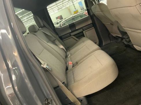 Used 2017 Ford F150 XLT image 12