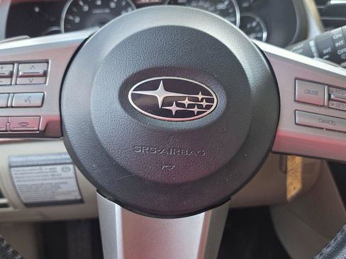 Used 2011 Subaru Outback 3.6R Limited w/ PWR Moonroof Pkg AWD/4WD image 16