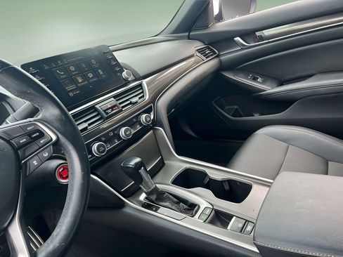 Used 2019 Honda Accord Sport image 14