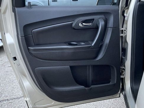 Used 2011 Chevrolet Traverse LT w/ Personal Connectivity Package image 20