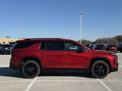 New 2026 Chevrolet Traverse RS image 3