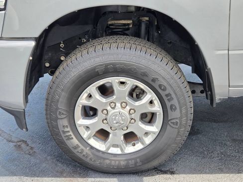 Used 2024 RAM 2500 Laramie AWD/4WD image 18