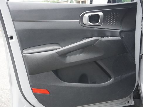 Used 2025 Kia Sorento S AWD/4WD image 21