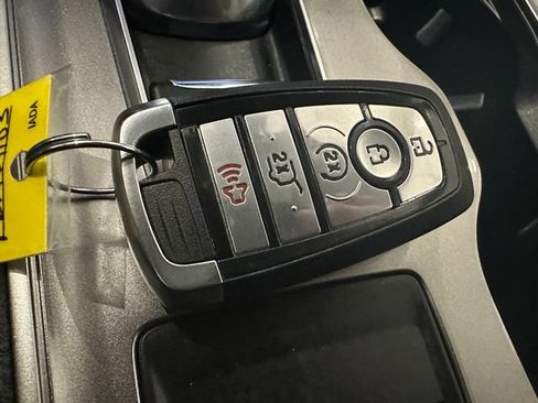 Used 2023 Ford Edge SEL w/ Convenience Package AWD/4WD image 15