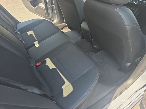 Used 2025 Honda Civic Sport image 11
