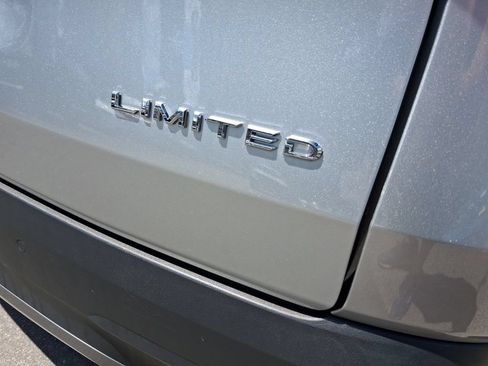 Used 2024 Toyota Grand Highlander AWD image 8