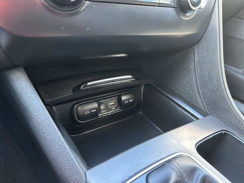 Used 2017 Kia Optima LX w/ Option Group 014 FWD image 24