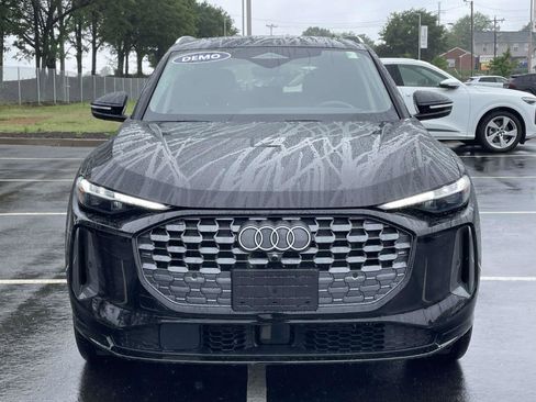 Used 2025 Audi Q5 Premium Plus w/ Premium Plus AWD/4WD image 2