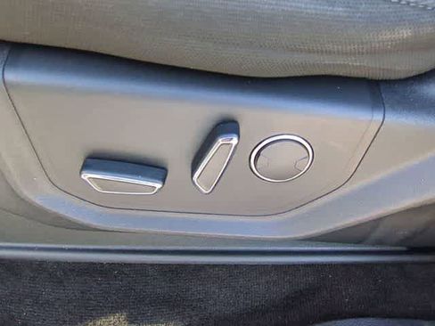 Used 2018 Ford F150 XLT w/ Equipment Group 302A Luxury image 17