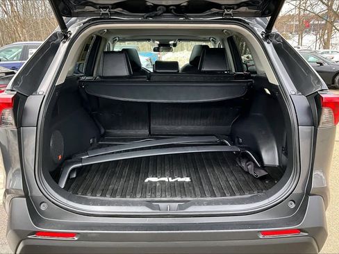 Certified 2023 Toyota RAV4 XLE Premium image 31