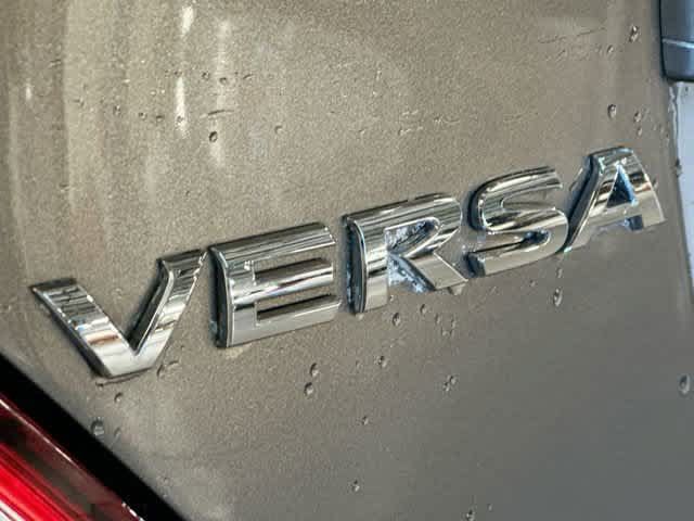 Used 2014 Nissan Versa SV w/ Convenience Package FWD image 24
