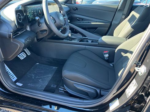 New 2026 Hyundai Elantra Sport image 9
