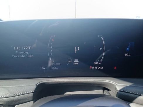 Used 2025 Cadillac XT4 Premium Luxury w/ Cold Weather Package image 27