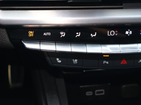 Used 2024 Cadillac XT4 Sport FWD image 26