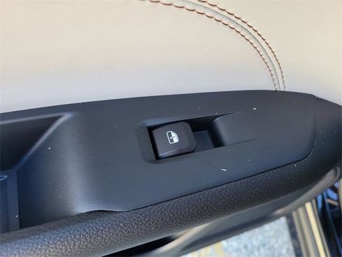 New 2026 Jeep Compass Limited w/ Sun, Sound & Navigation Group image 15