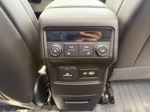 Used 2023 GMC Acadia AT4 w/ Preferred Package AWD/4WD image 28