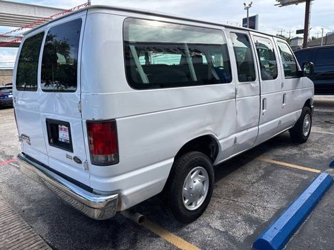Used 2014 Ford E-350 and Econoline 350 XLT RWD image 5