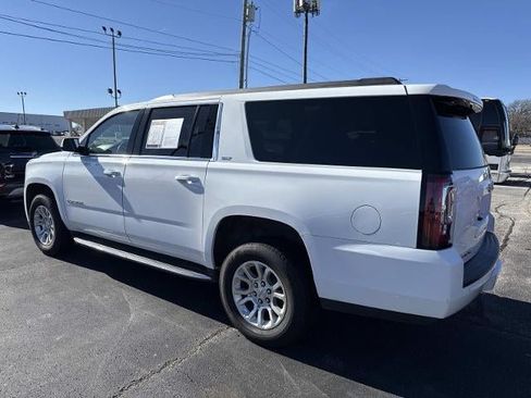 Used 2020 GMC Yukon XL SLT AWD/4WD image 4