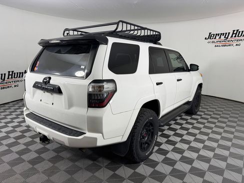 Used 2021 Toyota 4Runner Venture w/ Moonroof Package image 8