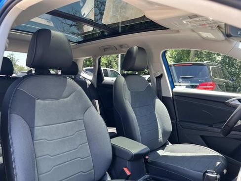 New 2026 Volkswagen Taos SE FWD image 28