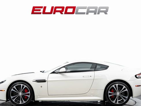 Used 2017 Aston Martin V12 Vantage S image 2