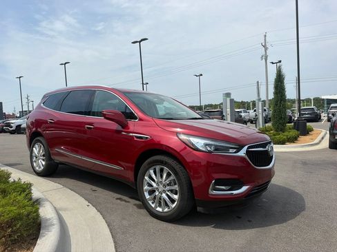 Used 2020 Buick Enclave Premium FWD image 3