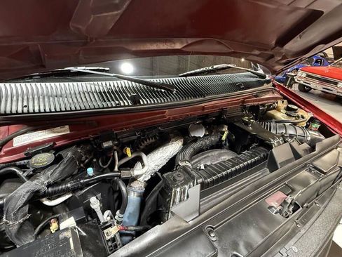 Used 2006 Ford E-350 and Econoline 350 Super Duty image 3
