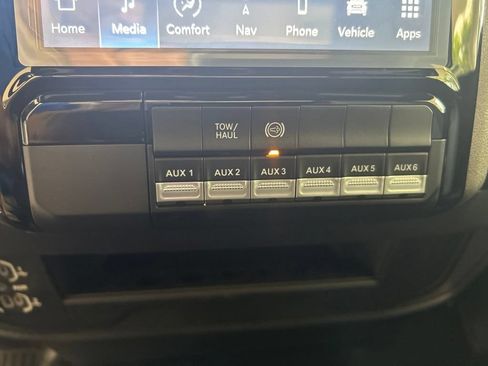 Used 2024 RAM 3500 Tradesman RWD image 40