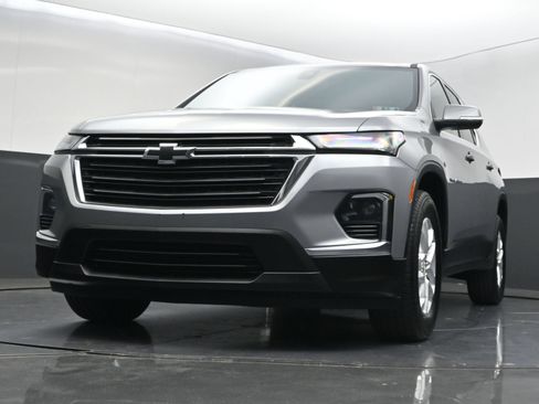 Used 2023 Chevrolet Traverse LS w/ Safety Package FWD image 39