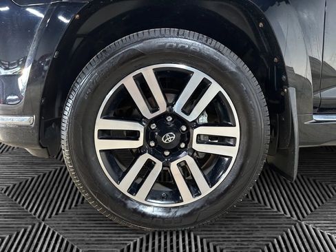 Used 2017 Toyota 4Runner Limited image 15