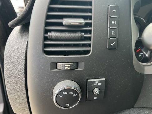 Used 2011 GMC Sierra 1500 SLE w/ Texas Edition image 6