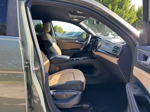 New 2026 Volkswagen Atlas Cross Sport SE image 41