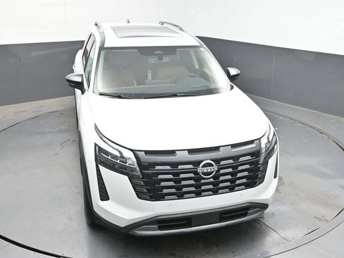 New 2026 Nissan Pathfinder Platinum AWD/4WD image 33