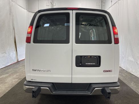Used 2023 GMC Savana 2500 w/ Driver Convenience Package image 11