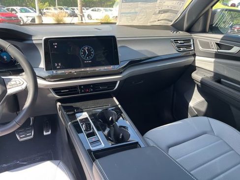 New 2025 Volkswagen Atlas Cross Sport SEL R-Line image 17