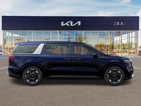 New 2026 Kia Carnival EX FWD image 8