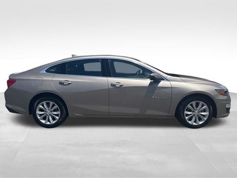 Used 2024 Chevrolet Malibu LT FWD image 2