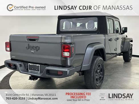 Used 2024 Jeep Gladiator Sport AWD/4WD image 9