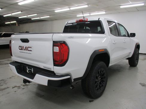 New 2026 GMC Canyon Elevation w/ Convenience Package image 5