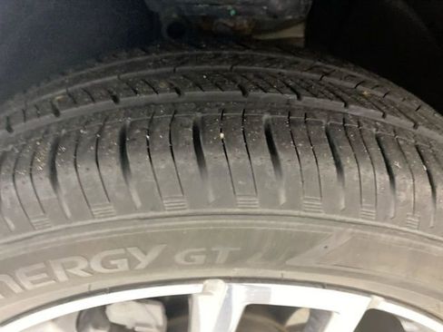 Used 2022 GMC Terrain Denali w/ LPO, Floor Liner Package image 23