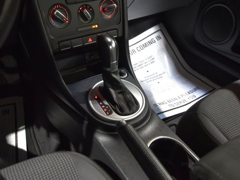 Used 2019 Volkswagen Beetle 2.0T S image 27