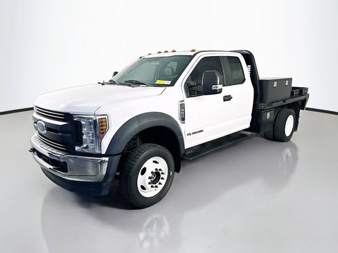 Used 2019 Ford F550 4x4 SuperCab Super Duty image 3