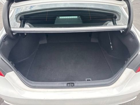 Used 2022 Toyota Camry SE w/ Convenience Package FWD image 25