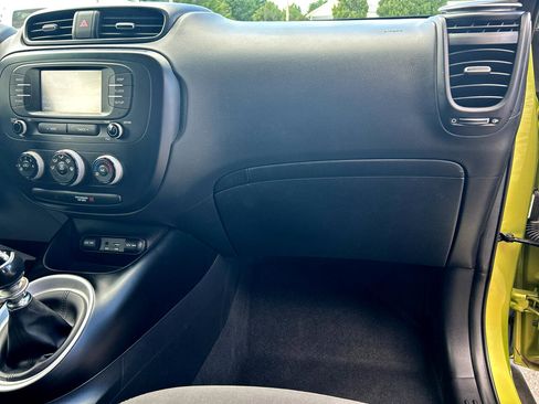 Used 2019 Kia Soul image 22